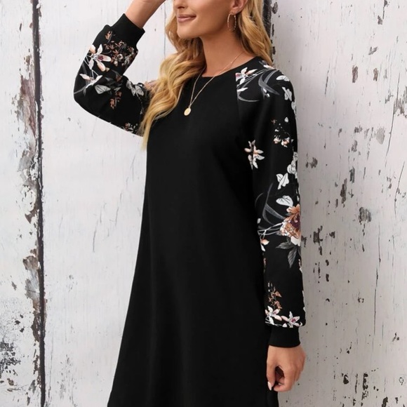 SHEIN Dresses & Skirts - NWOT-Floral Raglan Sleeve T-shirt Dress